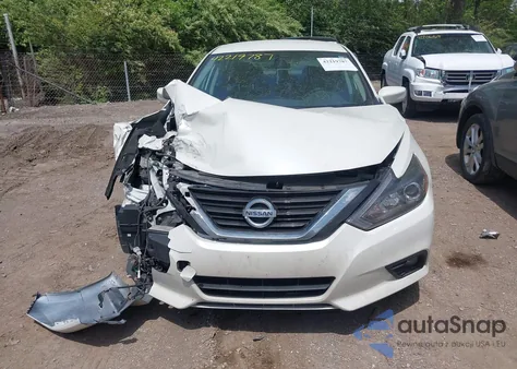 2017 Nissan Altima 2.5 Sr из США, поврежденный, VIN 1N4AL3AP2HC272753